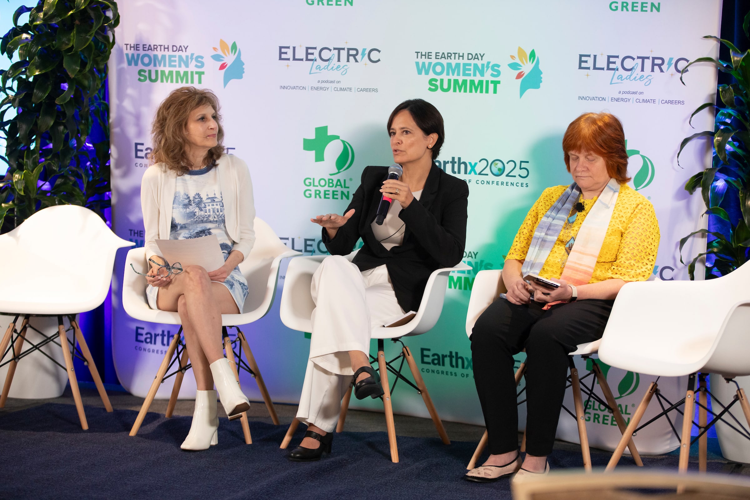 EarthX  – a major Earth Day event – counts with a Special Women’s gathering